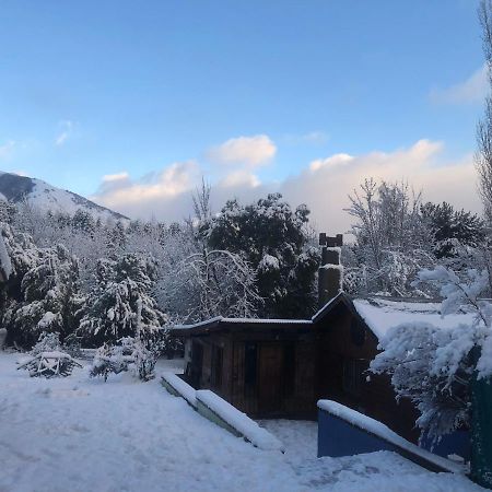 Cuatro Cerros Hostel 圣卡洛斯-德巴里洛切 外观 照片